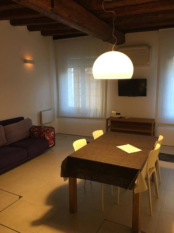 Appartamento Carbona Sconta เวนิส ภายนอก รูปภาพ